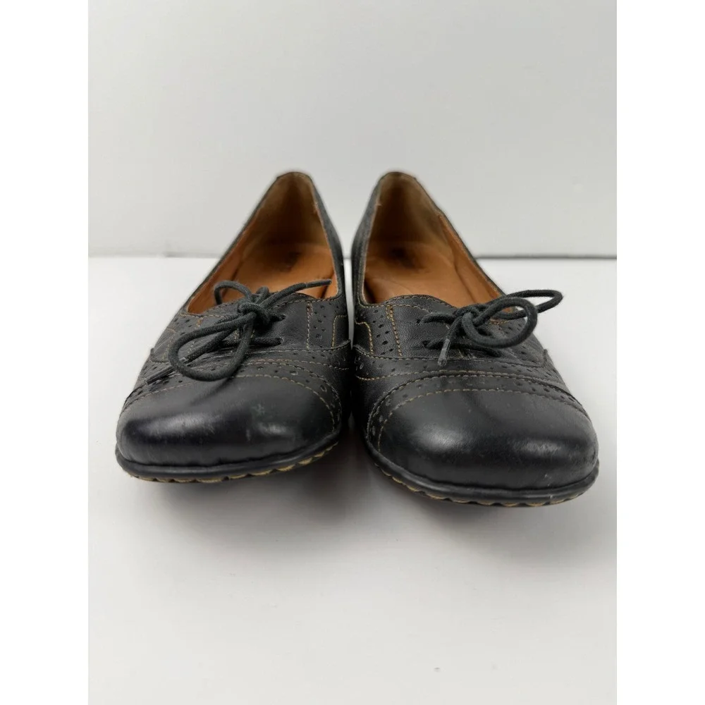 Born Womens Black Leather Wingtip Brogue Low Kitten Heel Pumps W31702 Size 7.5